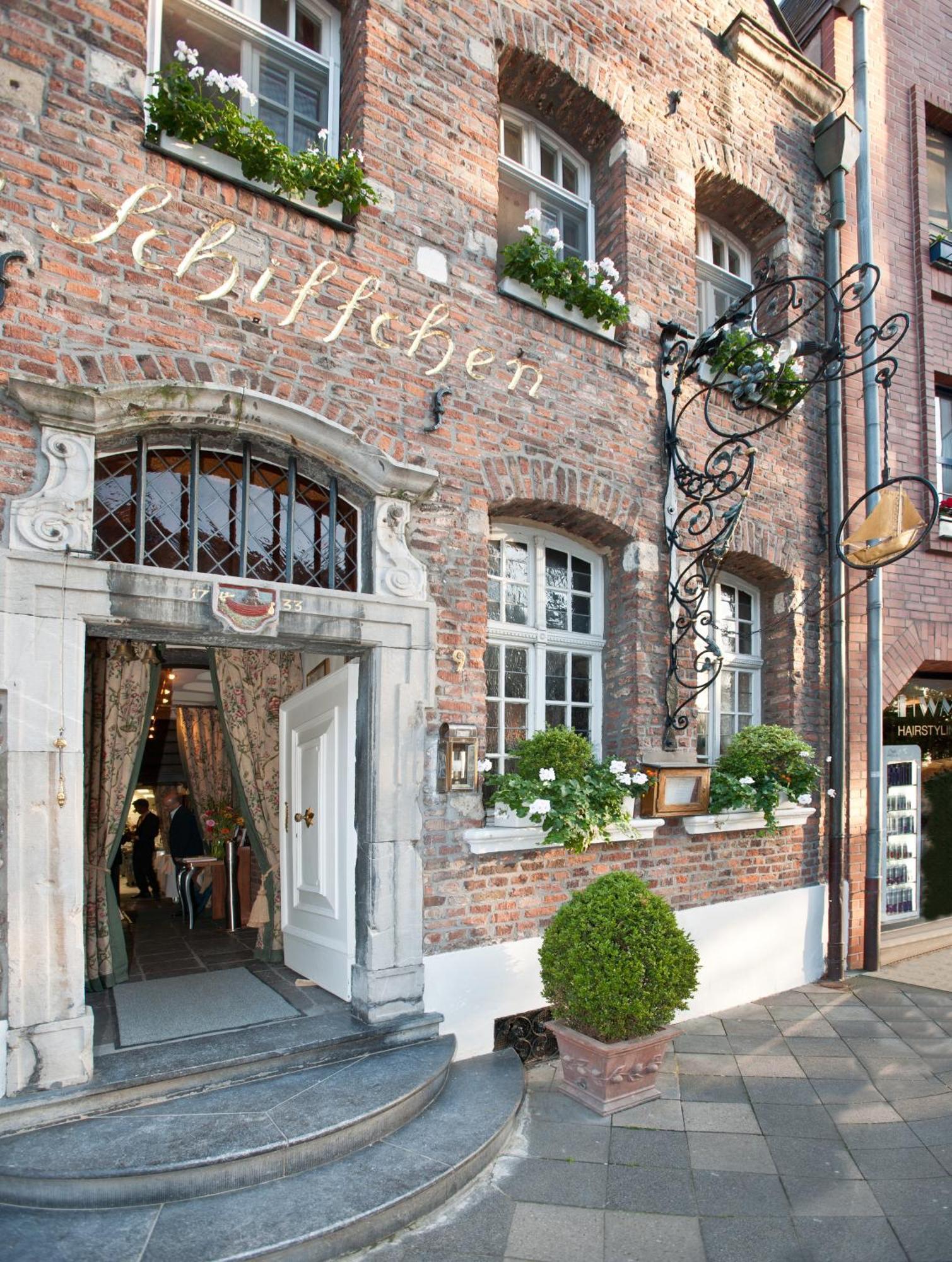 Hotel Barbarossa Düsseldorf Kültér fotó
